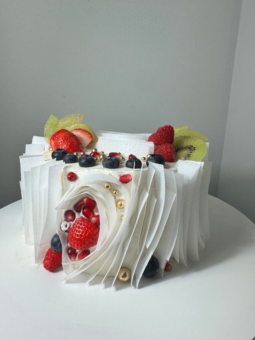 Feather Layer Fresh Fruit Cake